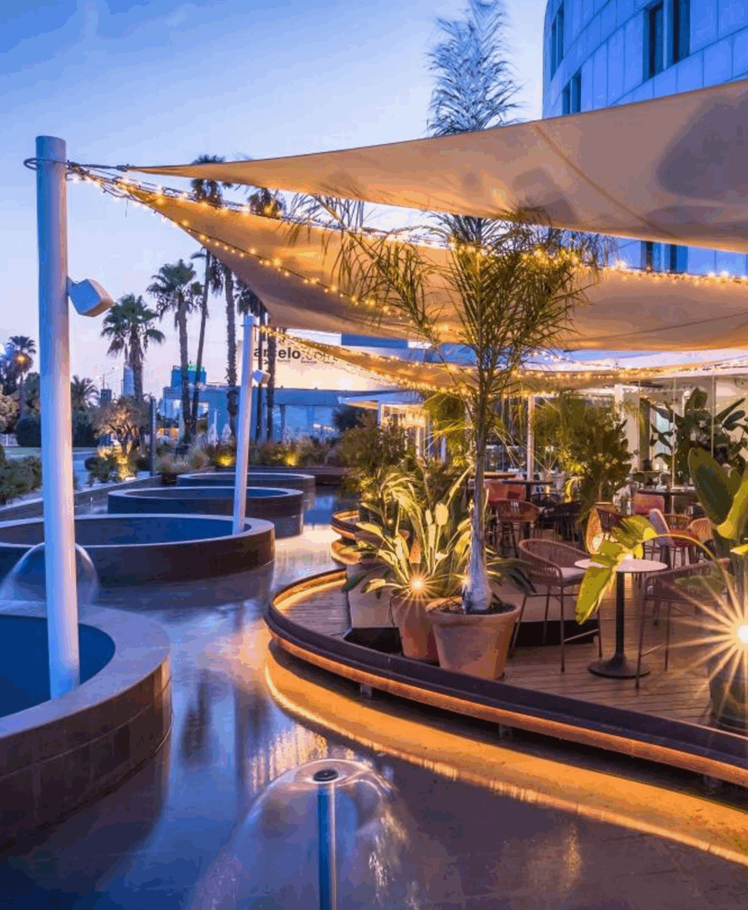 Hotel Barceló Renacimiento.